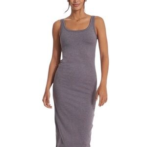 Vuori Halo Essential Dress in Sawyer Lavander purple heather Size Medium